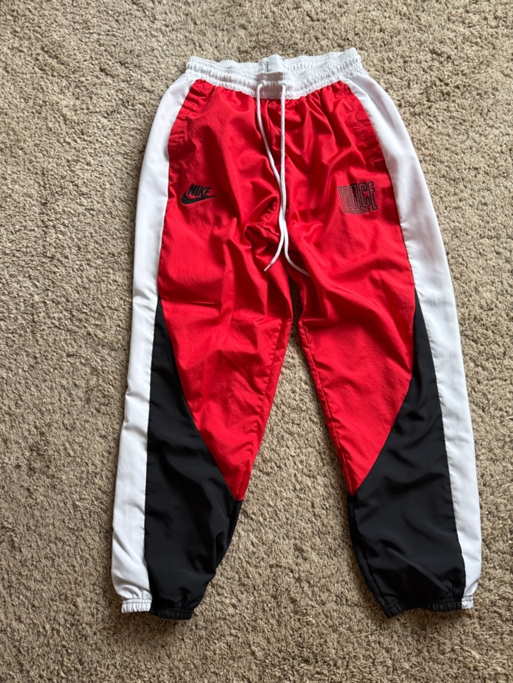 Nike Air FORCE Vintage 90βs style Red Colorblock Track Pants NWOT Mens M